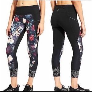 Athleta Black orchid cropped leggings